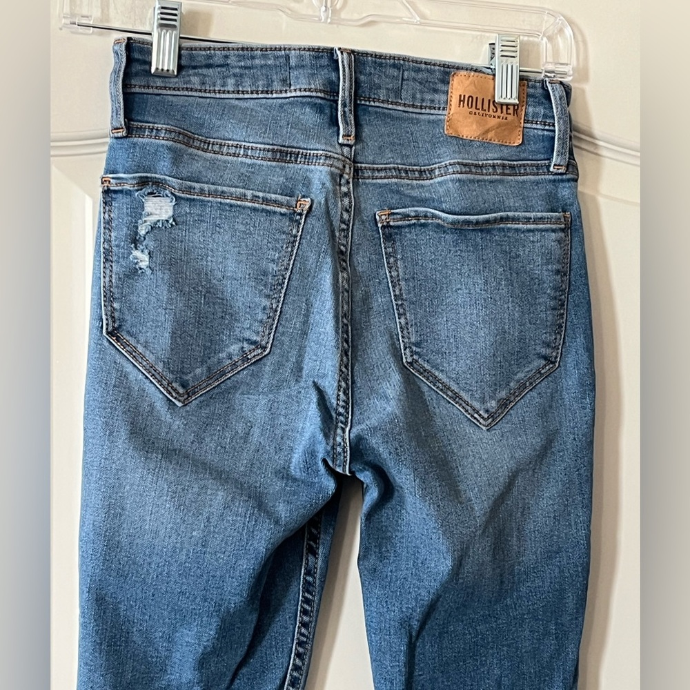 Hollister Vintage Flare Distressed Soft Stretch Medium Was Women's Jeans Size 1 - Picture 4 of 16